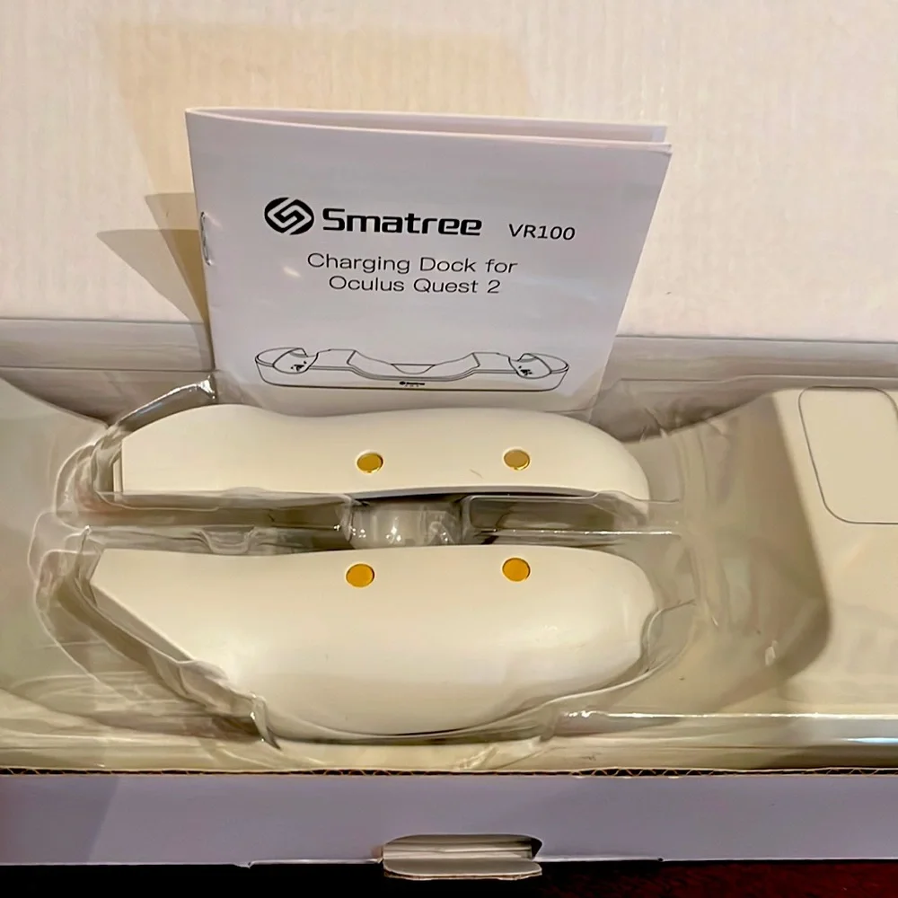 Brand New ✨Smatree Charging dock for Oculous Quest 2 🔋